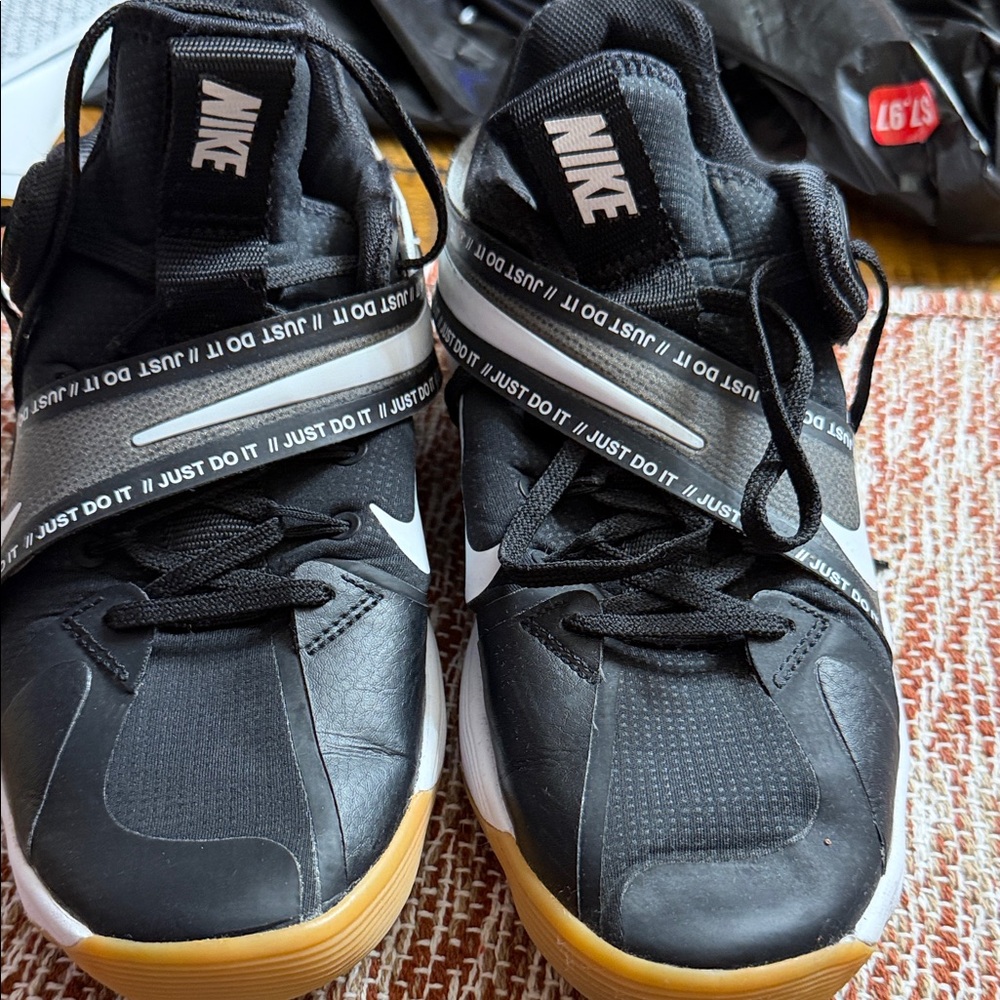Nike Black and White Sneakers with Gum Sole